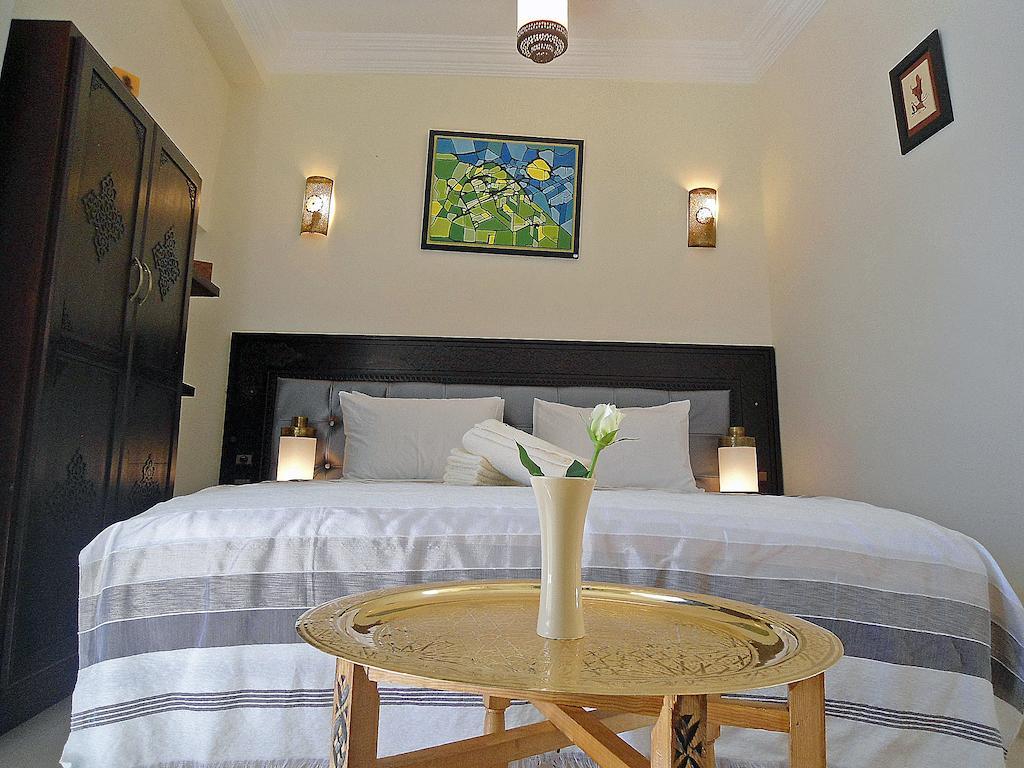 Hotel Riad Ben Atar Essaouira Quarto foto